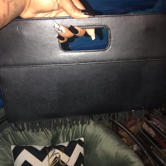 Black fringe clutch - Picture 2 of 2